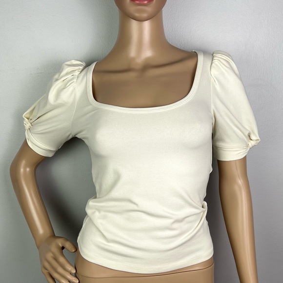 REFORMATION IVORY KNIT PUFF SLEEVE T-SHIRT - Picture 2 of 9